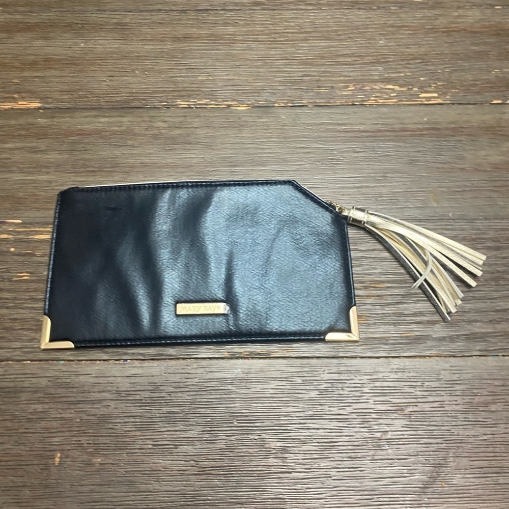 New In Package Mary Kay Black Collection / Evening / Clutch Bag